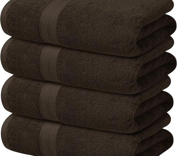 Hotel bath towels & washcloths